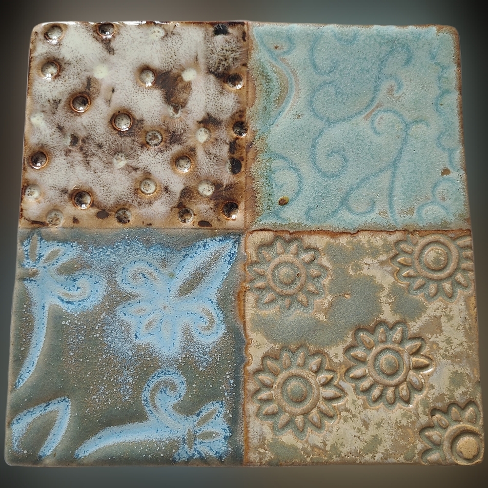 Lyon Home Gallery tile / trivet / wall hanging - NWT!